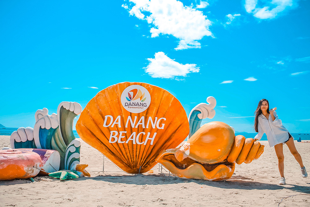 get-ready-to-dive-into-summer-fun-da-nangs-beach-tourism-season-2023-is-here-5